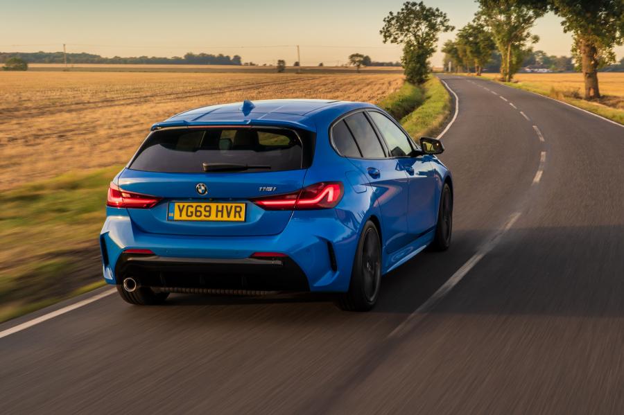  BMW 118i M Sport (F40) 2019 года  (UK) (фото 32 из 43)